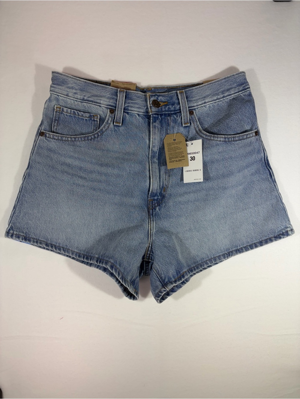 Levi’s Mom Shorts Light Wash High-Rise Denim Shorts